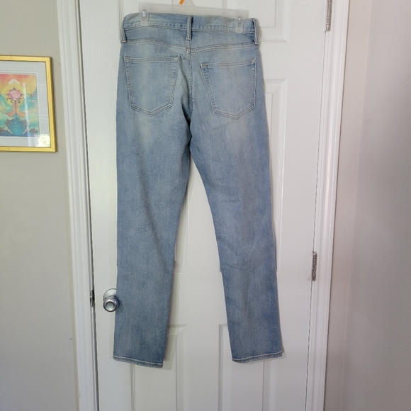Old Navy Mens Slim Built In Tough Fit Jeans 30x32 Like New Light Blue Wash - Picture 2 of 5